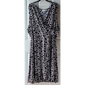 Cato Sleeveless Dress Size 26 Black & White Flowers